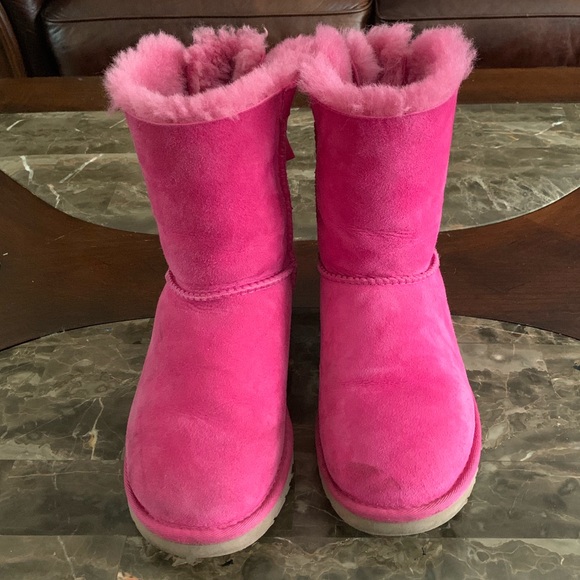 Double bow tie UGG boots - Picture 2 of 3